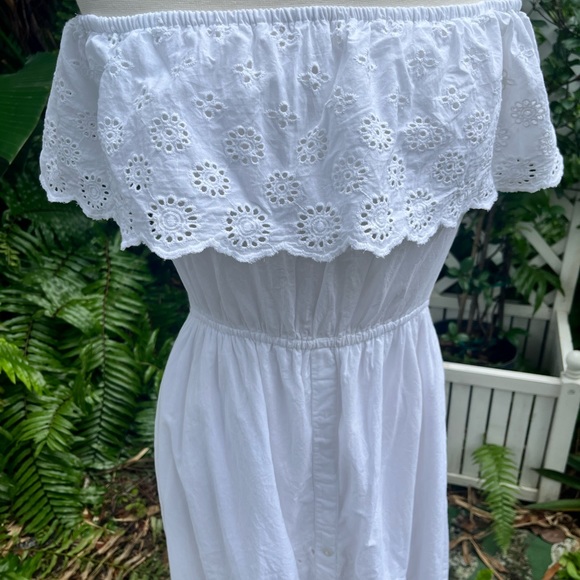 Maxi Dress 100% cotton eyelet ruffle off the shoulder - Picture 3 of 16
